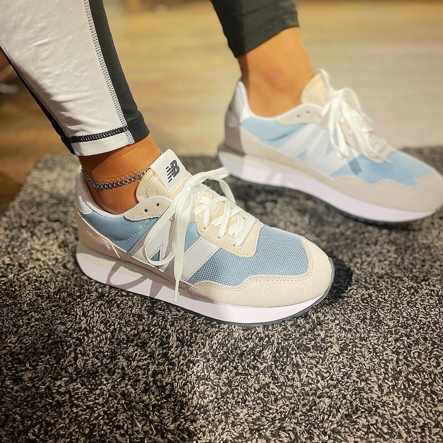 New balance 237 Cream soft blue